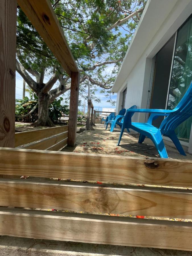 Las Olas Beach Apartments Arecibo Esterno foto
