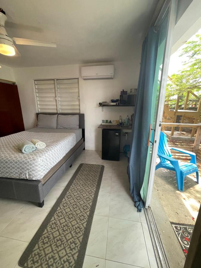 Las Olas Beach Apartments Arecibo Esterno foto